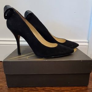 Womens worn Enzo Angiolini black suede pumps size 9.5